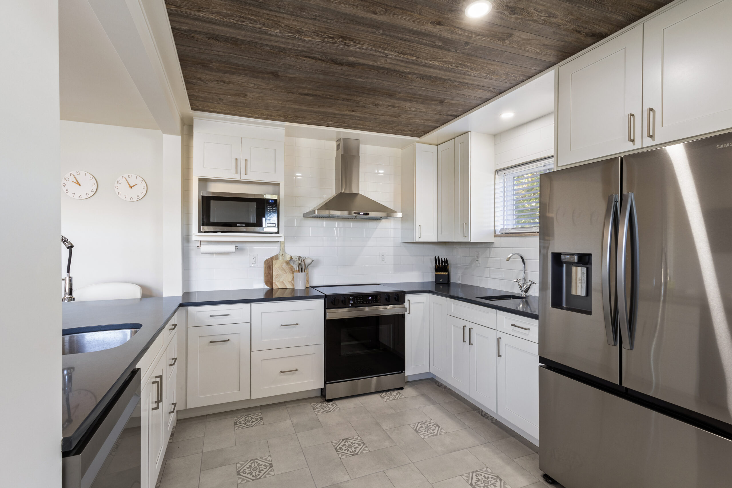 Contemporary kitchen