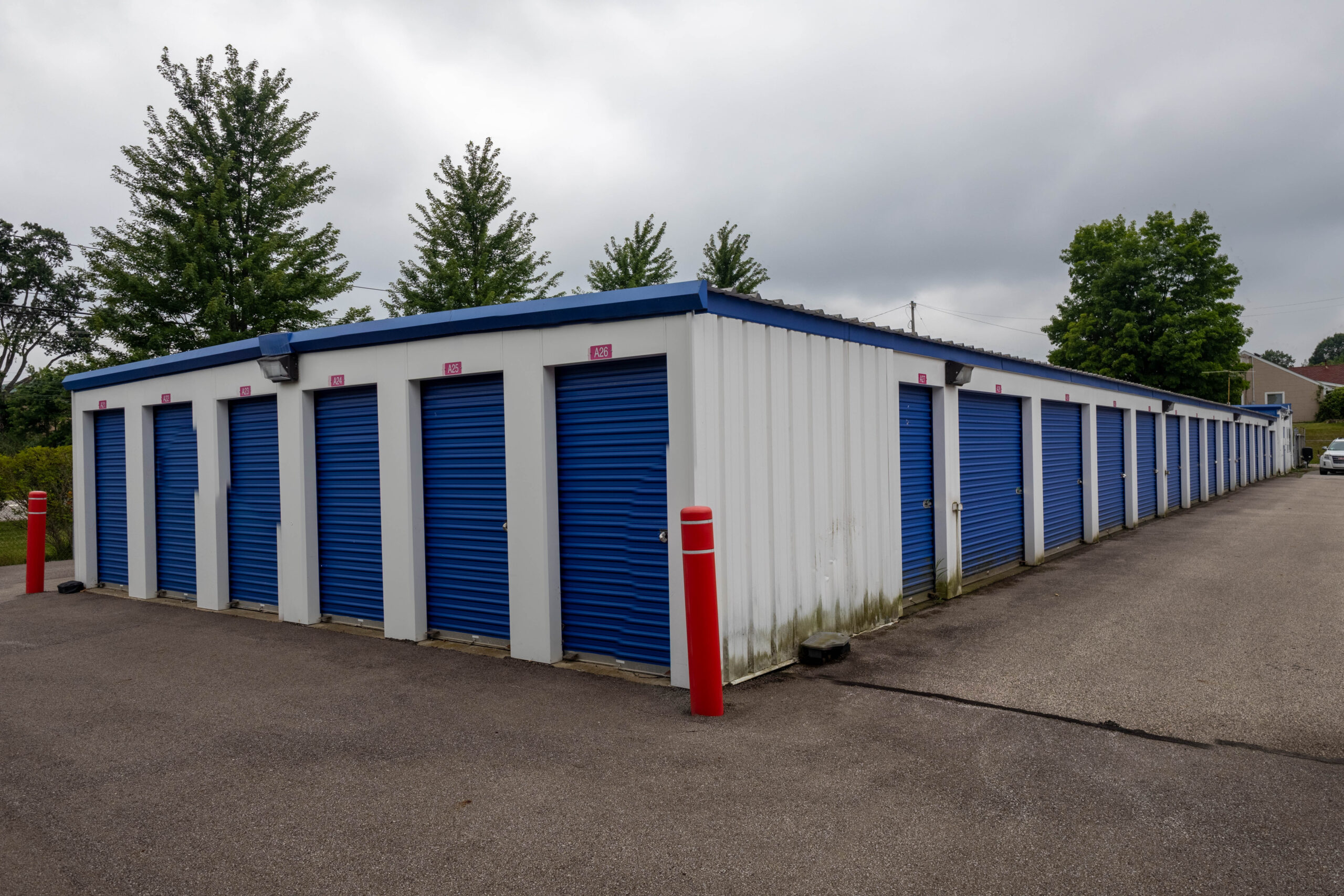 1955 Medina Road - Storage building corner